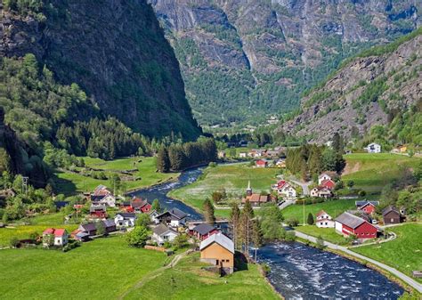 12 Most Scenic Small Towns in Norway (+Map) .